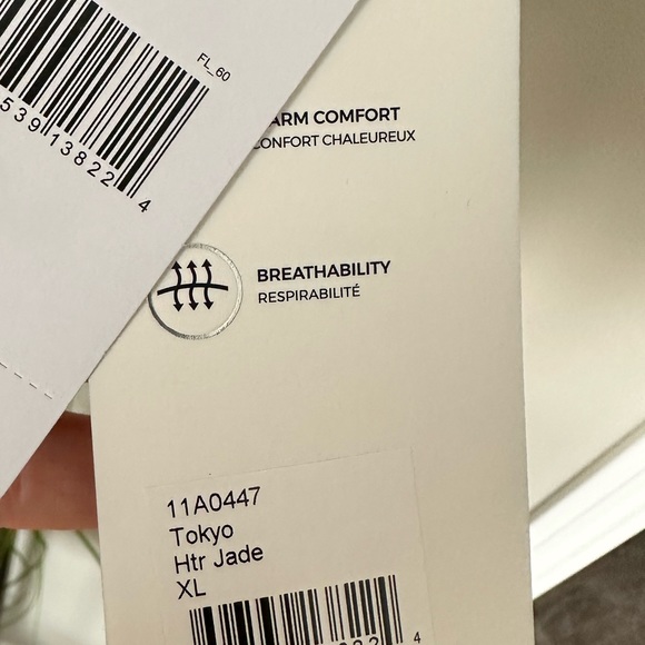 Mondetta Tokyo Hoodie with Scalloped bottom - Picture 3 of 3